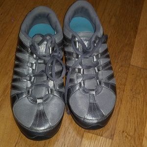 Nike zumba cross trainer tennis shoe sneakers